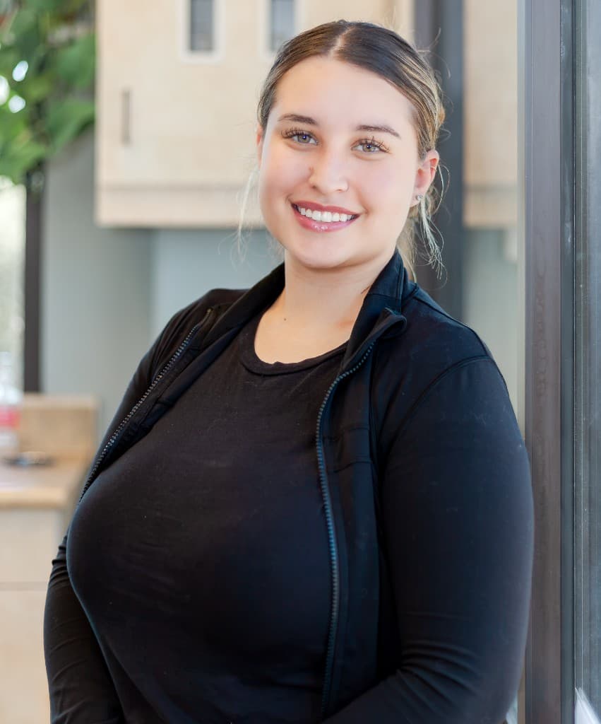 Carmen Arevalo, Receptionist